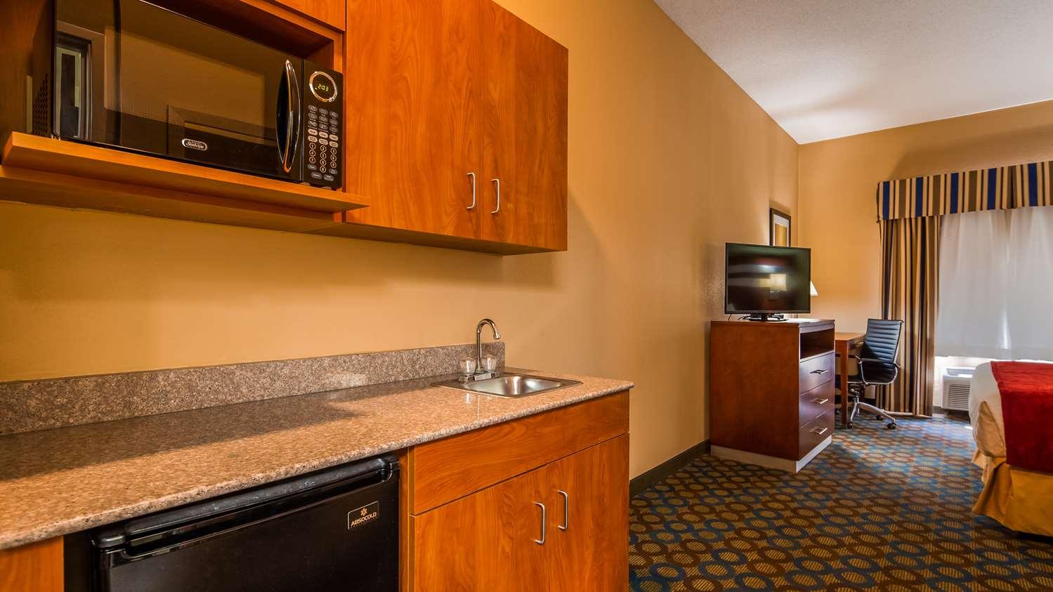 Best Western Troy Hotel Exterior photo