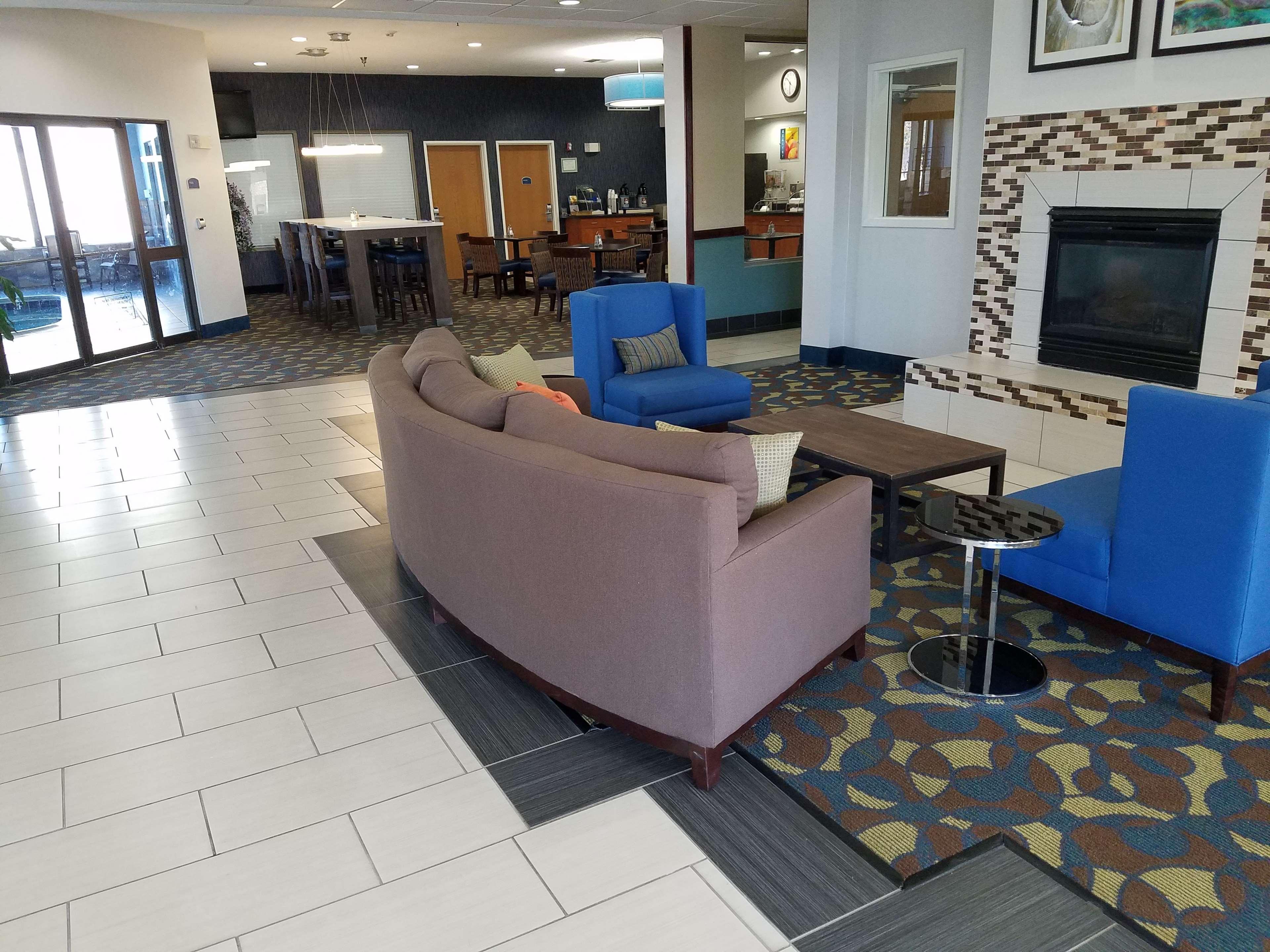 Best Western Troy Hotel Exterior photo
