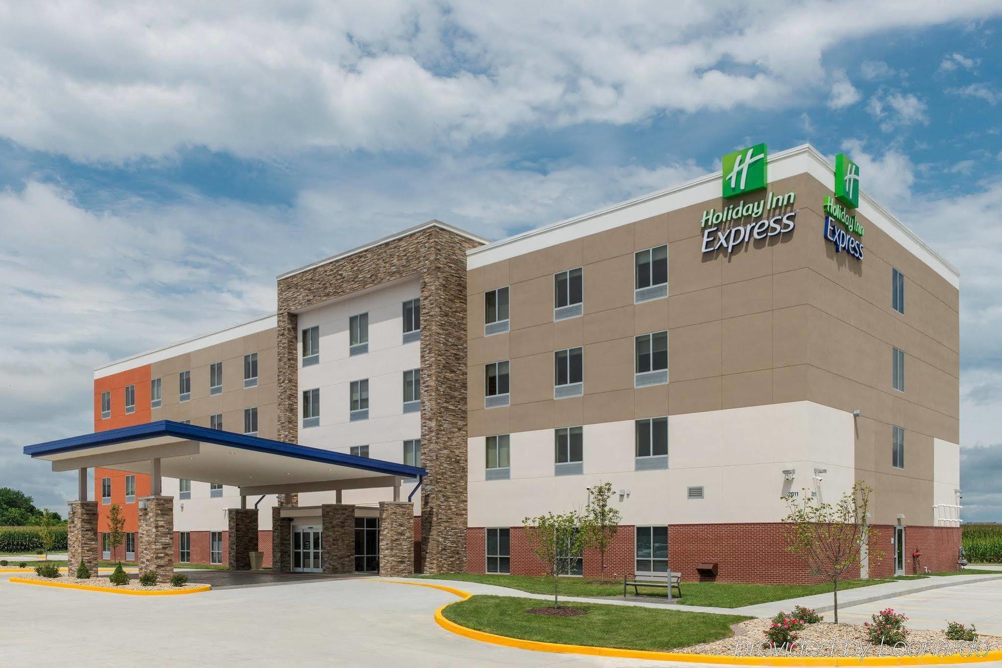 Best Western Troy Hotel Exterior photo