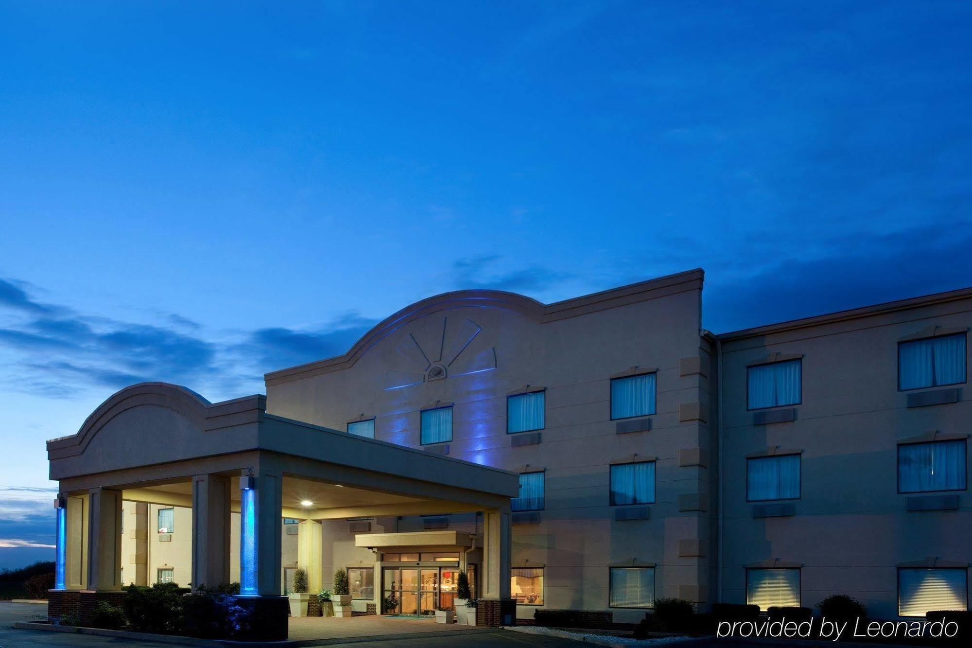 Best Western Troy Hotel Exterior photo